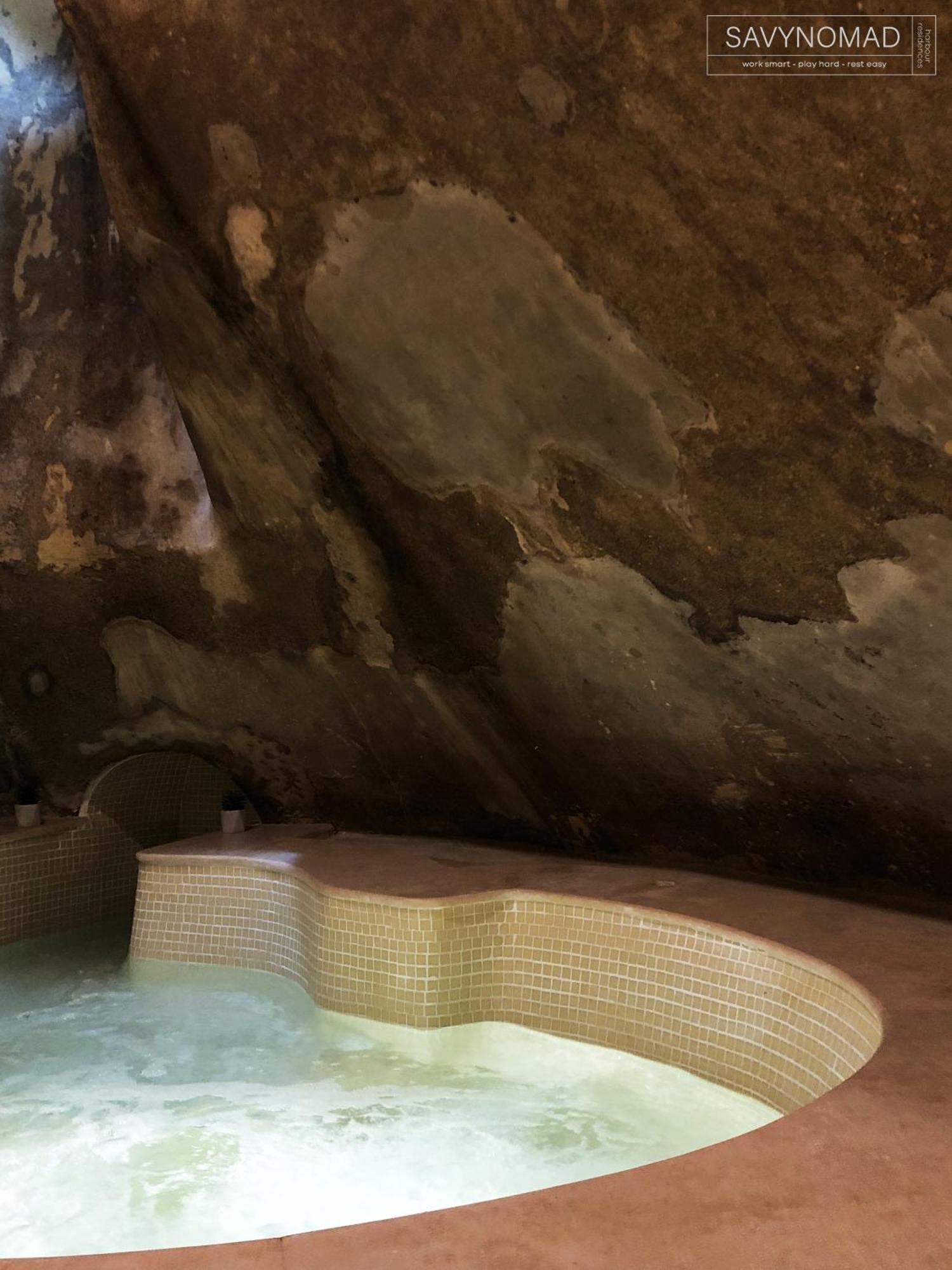 Wave 24 Savynomad Harbour Residence & Private Spa Cave La Valeta Exterior foto